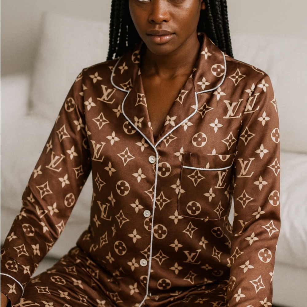 Luxurious Brown Patterned Women's Pajama Set